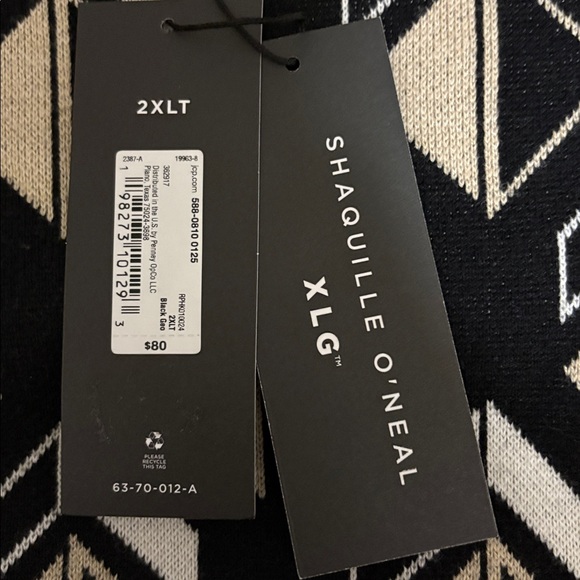 Shaquille O’Neal Geometric Pattern Black and Cream Men's Sweater - Picture 4 of 4